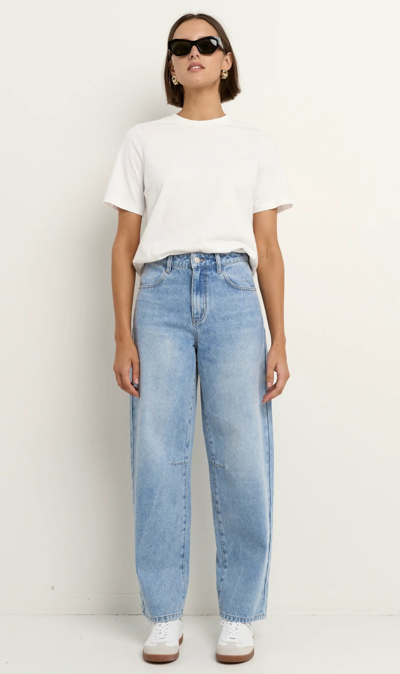PRE ORDER | Berlin Mid Barrel Leg Jean