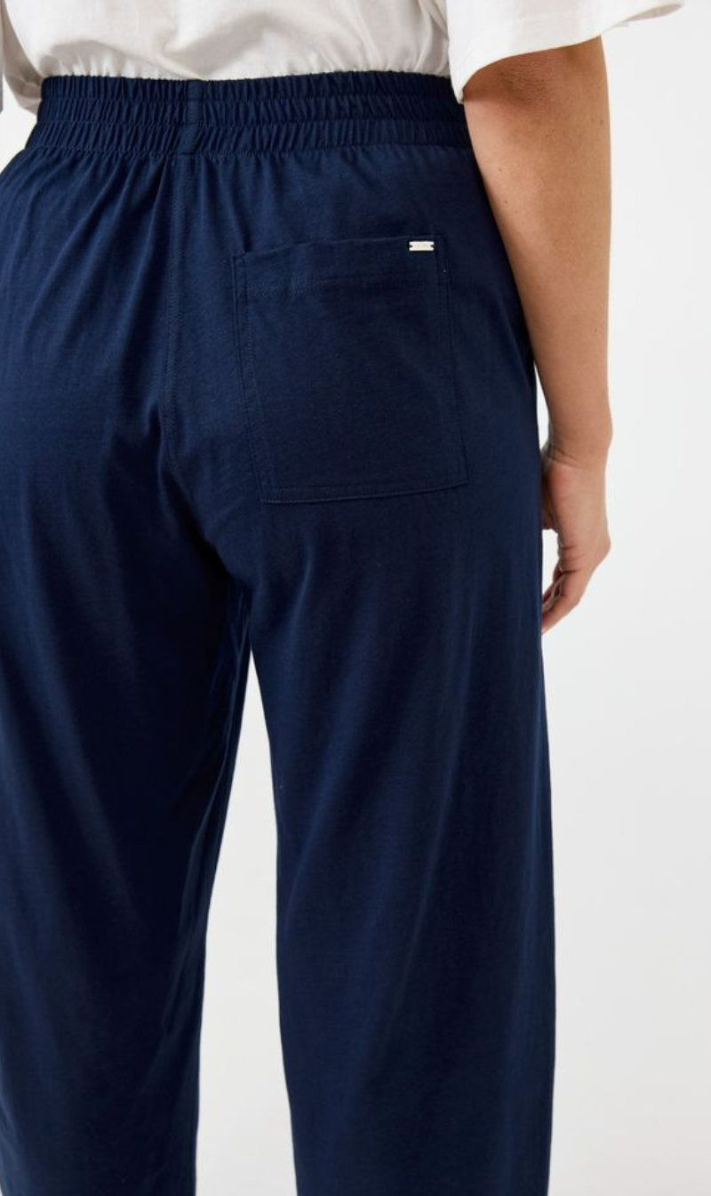 Studio Traveller Pant | Indigo