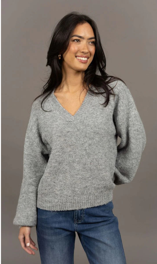 Nouveau V Neck - Ash