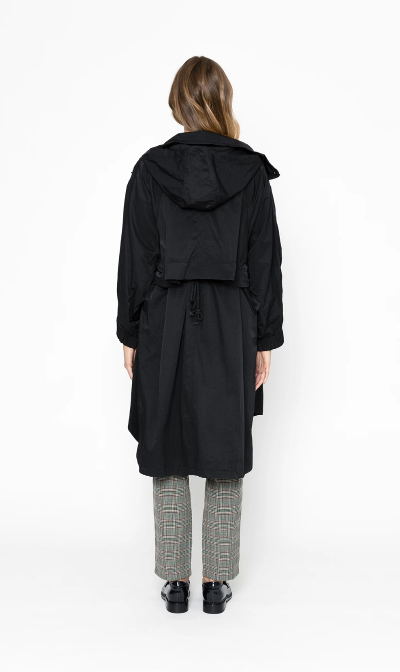 Walsh Raincoat | Black