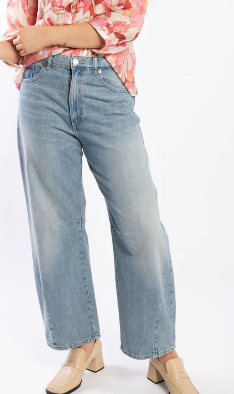 Barrel Leg Jeans