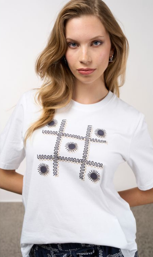 Outro Tee | Lyrical